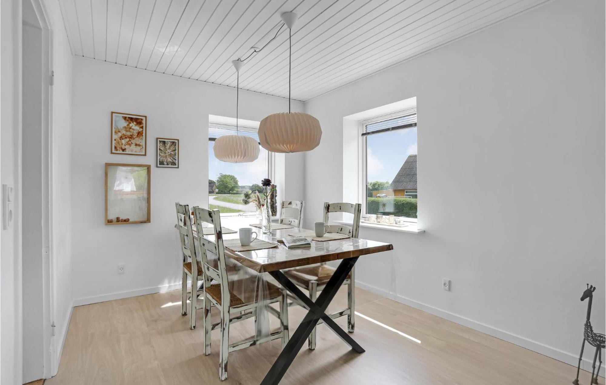 Beautiful Home In Ronne With House A Panoramic View Exteriör bild