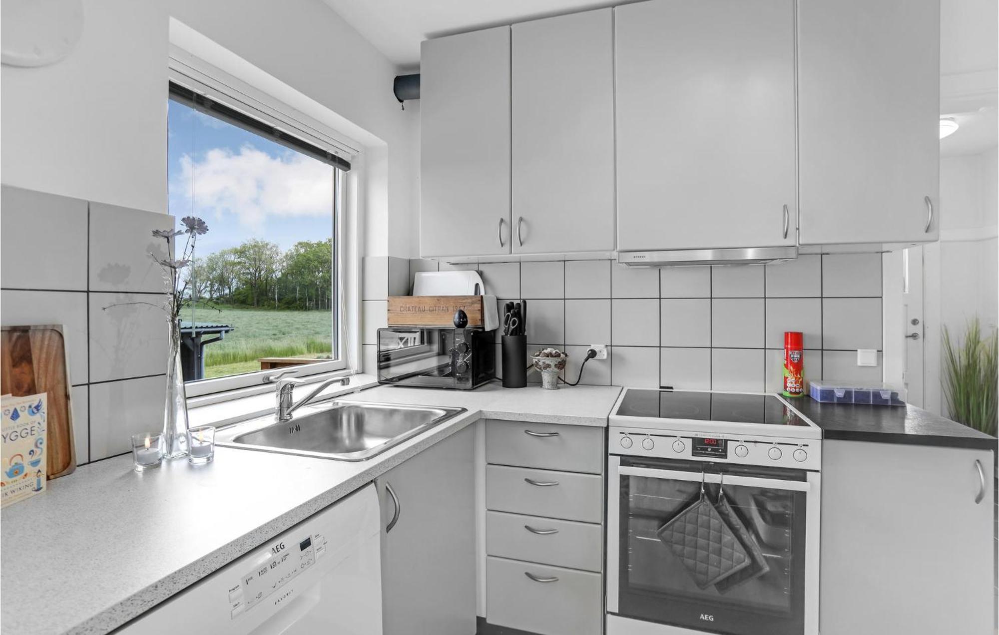 Beautiful Home In Ronne With House A Panoramic View Exteriör bild