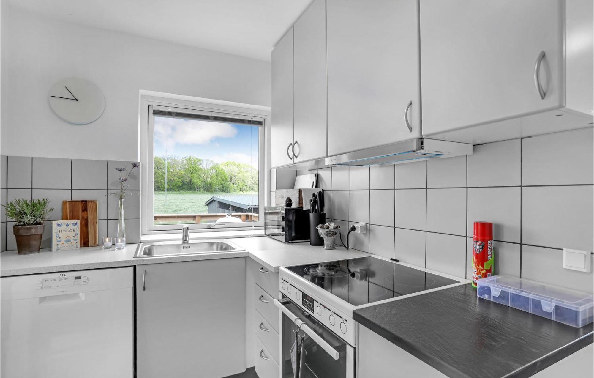 Beautiful Home In Ronne With House A Panoramic View Exteriör bild