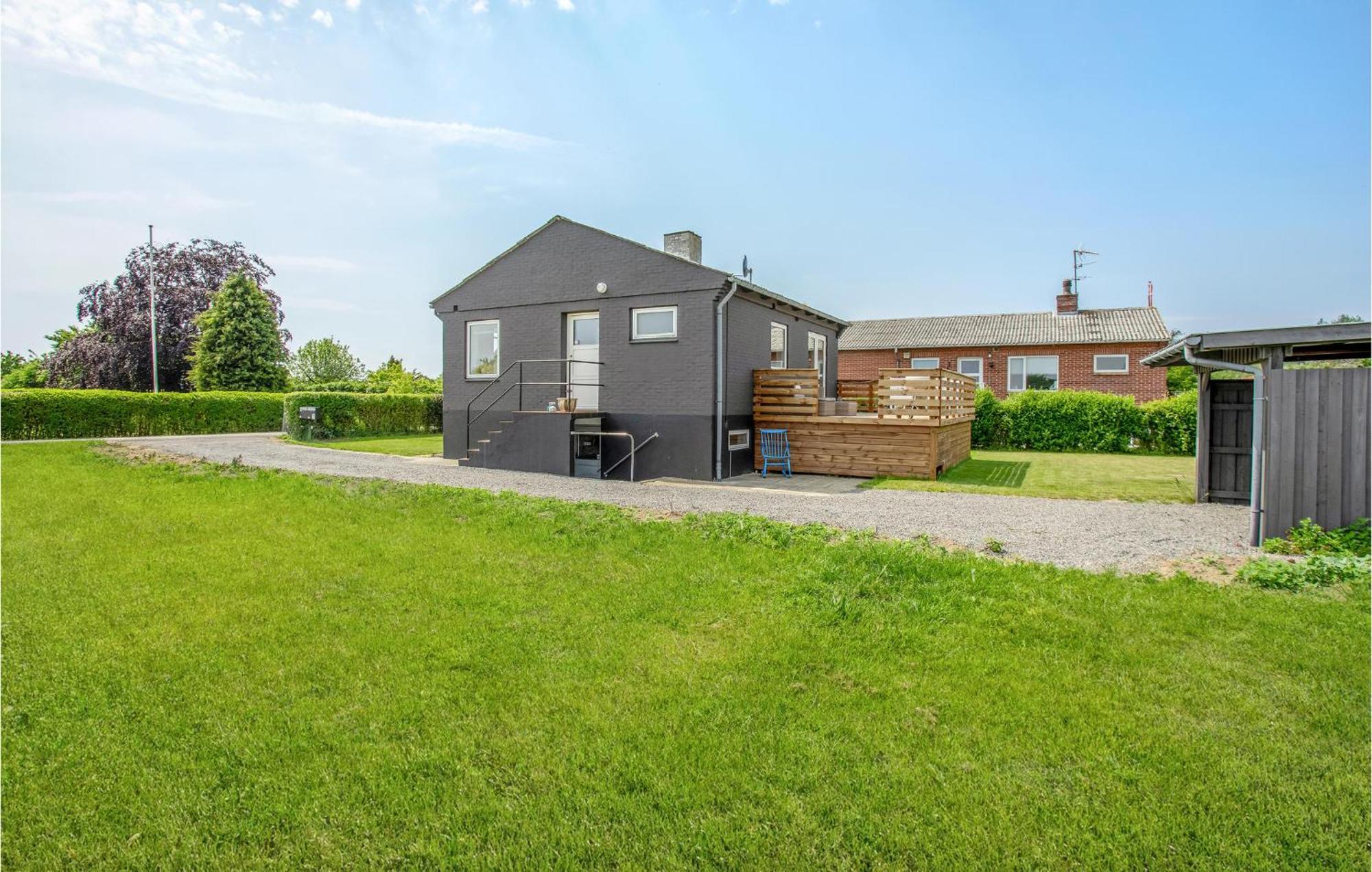 Beautiful Home In Ronne With House A Panoramic View Exteriör bild