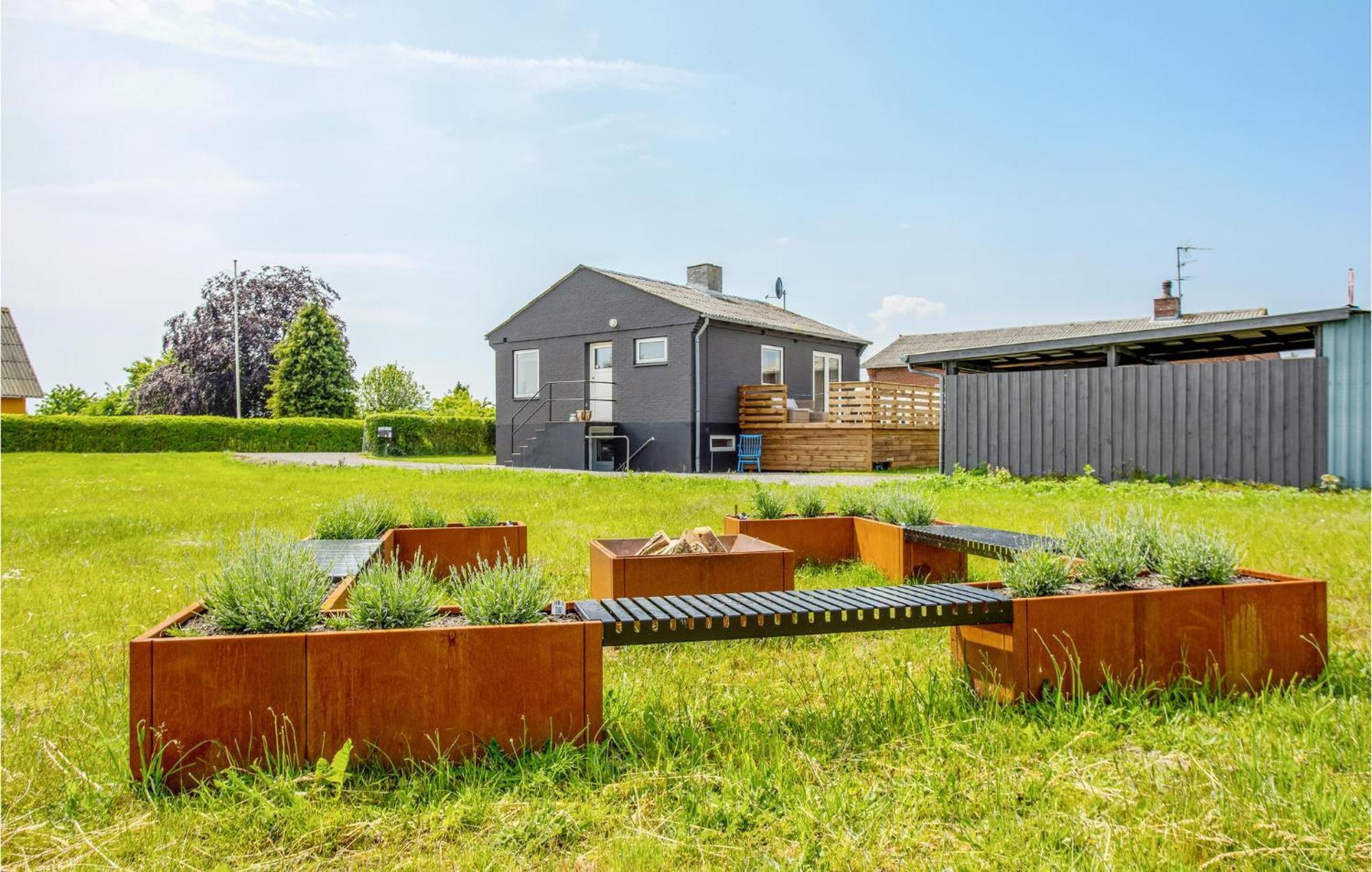 Beautiful Home In Ronne With House A Panoramic View Exteriör bild
